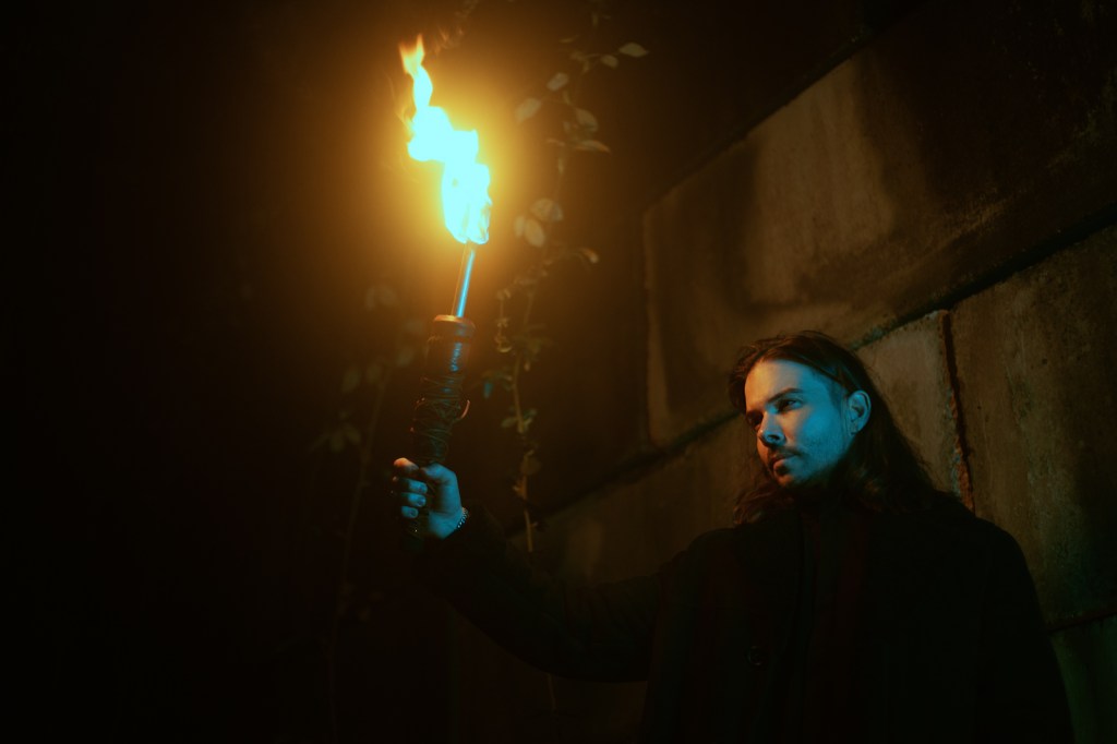 Seven Lions en su nuevo álbum, 'Dormido en el jardín de las estrellas infernales'