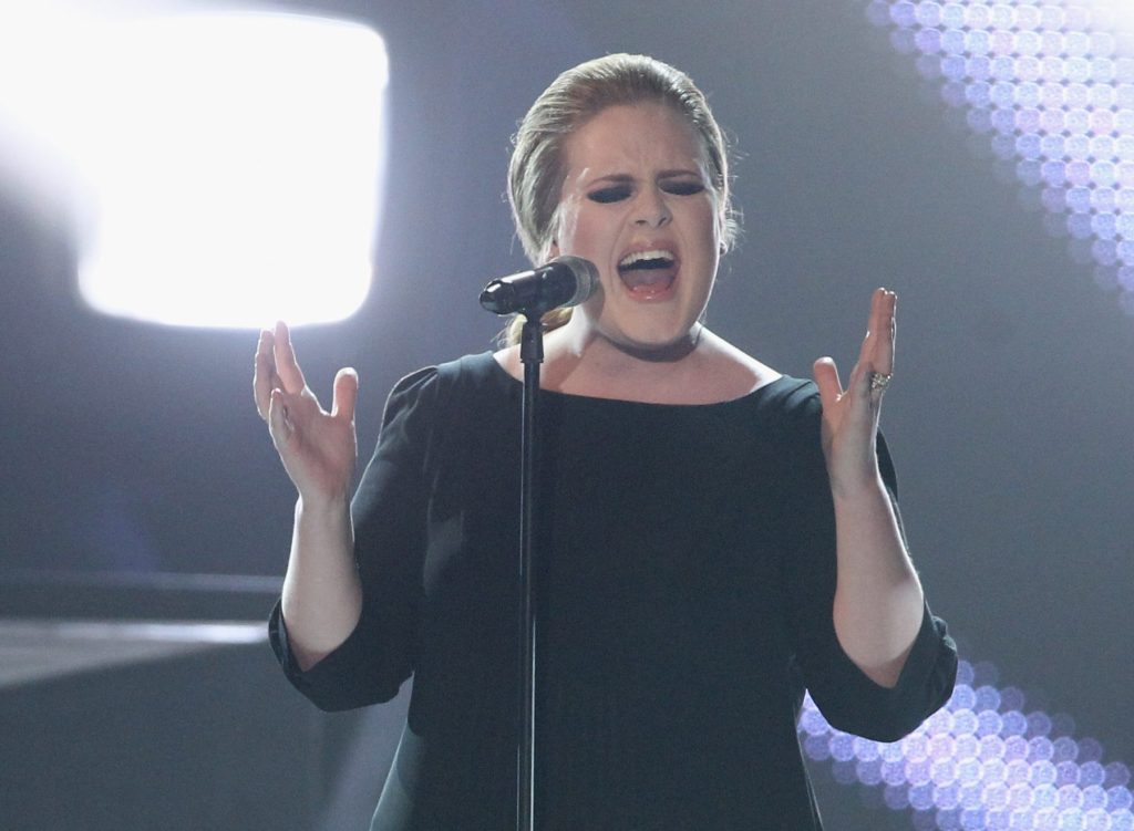 '21' de Adele se lanzó hace 15 años: estableció 12 récords