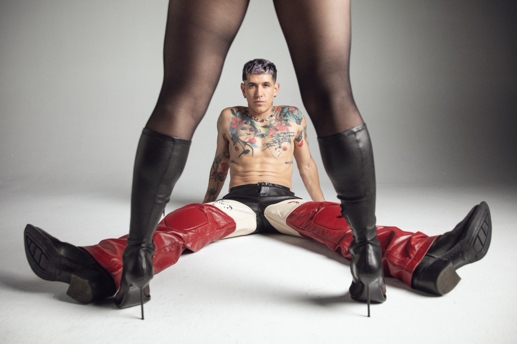 Lenny Tavárez firma con Platoon de Apple Music