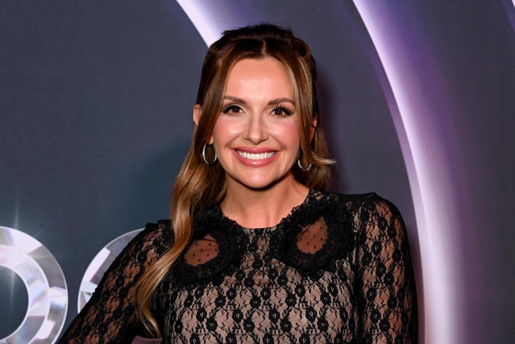 Carly Pearce y Riley Green insinúan una colaboración en un nuevo vídeo teaser