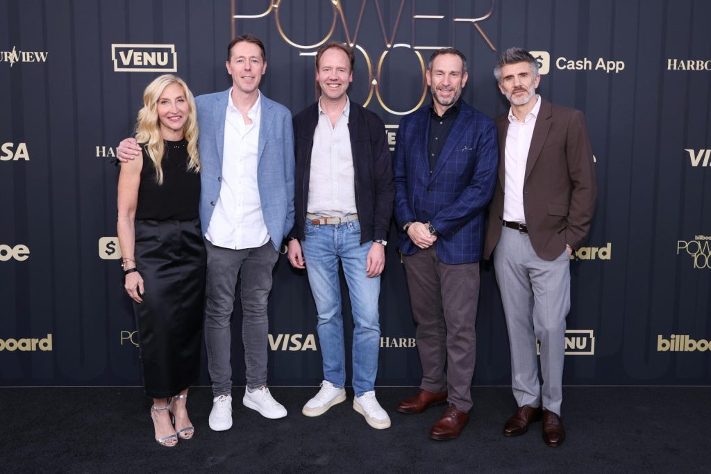 La Unión Europea aprobará el acuerdo del centro de Universal Music: informe