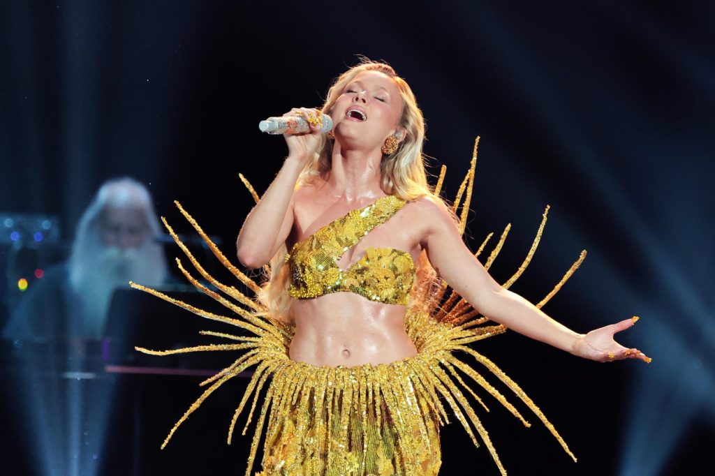 El avance de Zara Larsson en las listas 'Midnight Sun' demuestra que 2016 ha vuelto