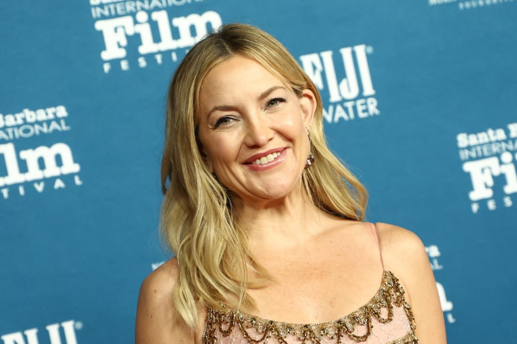 Kate Hudson canta 'California Dreamin' en la promoción de los Juegos Olímpicos de Verano de Los Ángeles '28