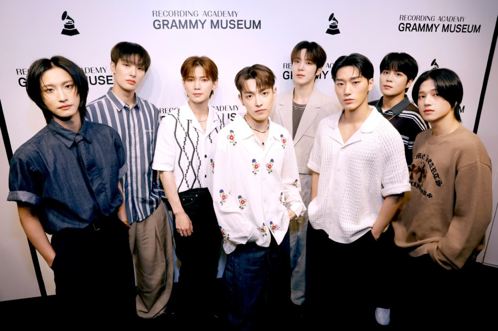 El sello ATEEZ hello82 se asocia con pequeños vinilos y más ofertas musicales