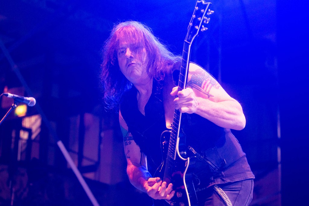 El guitarrista de Dictators/Manowar, Ross 'The Boss' Friedman, habla sobre el diagnóstico de ELA