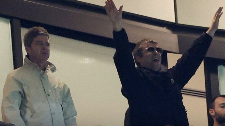 Los Gallagher volvieron a ir juntos a la cancha