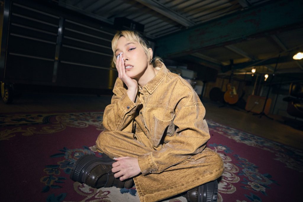 Sobre el nuevo sencillo 'Lucky I Love You', 25 aniversario