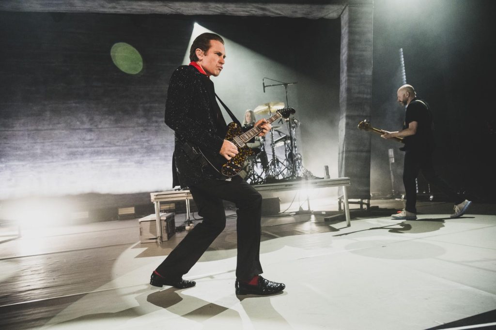 Francisco Fernando critica a las fuerzas de defensa israelíes por utilizar canciones en vídeos de guerra