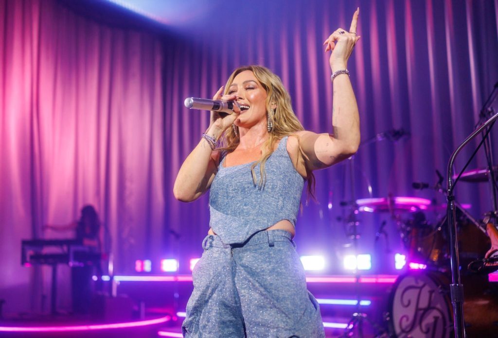 Esto es lo que puede comprar en la línea de fragancias para el hogar de Hilary Duff por debajo de 60 ahora