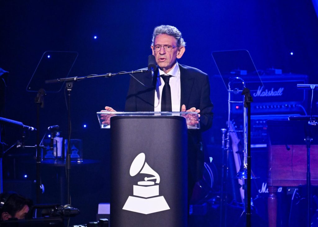 IA, cotización en bolsa de EE. UU. y más