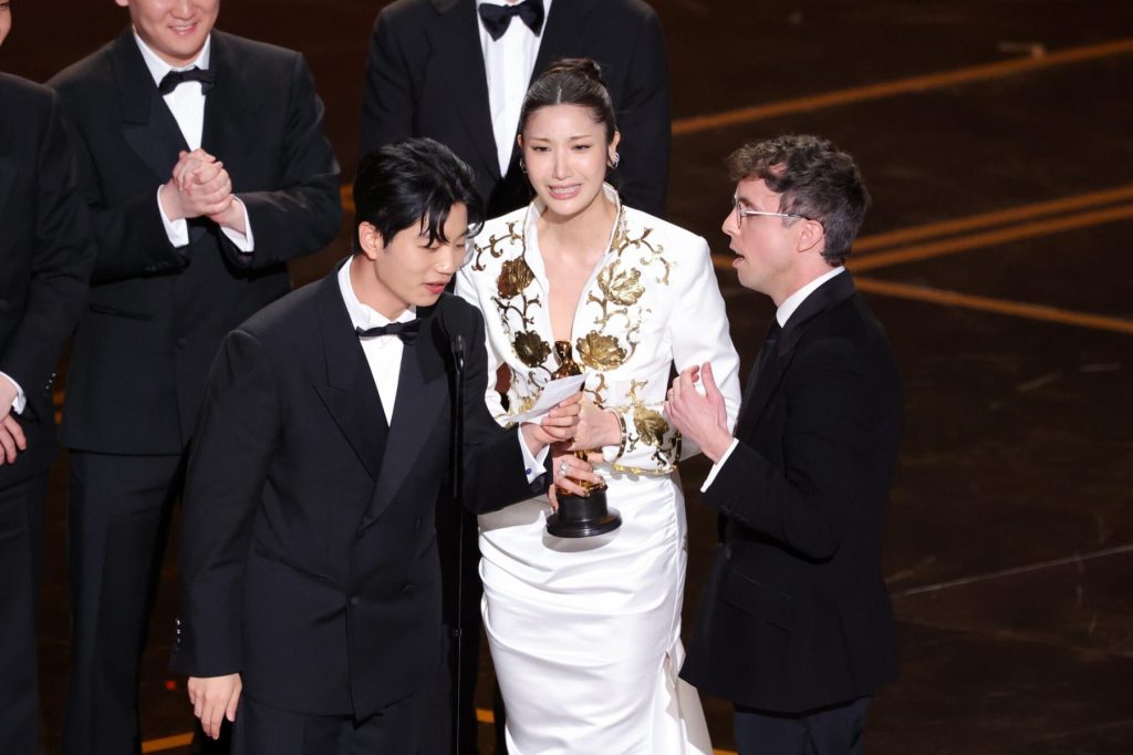 Los Oscar se perdieron el momento 'dorado' al cortar el discurso: Pop Shop Podcast