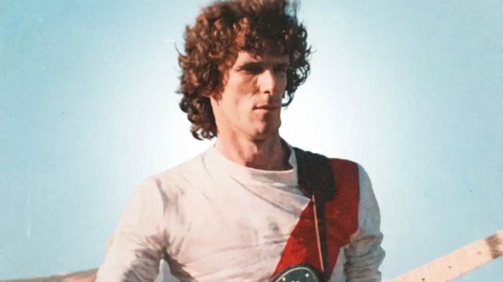 Spinetta y el fútbol: la música invisible del juego