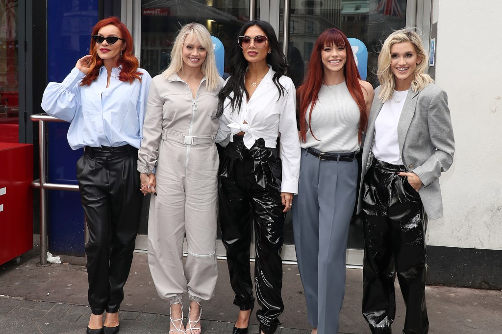 Jessica Sutta de Pussycat Dolls dice que las vistas de MAGA la impidieron de la gira