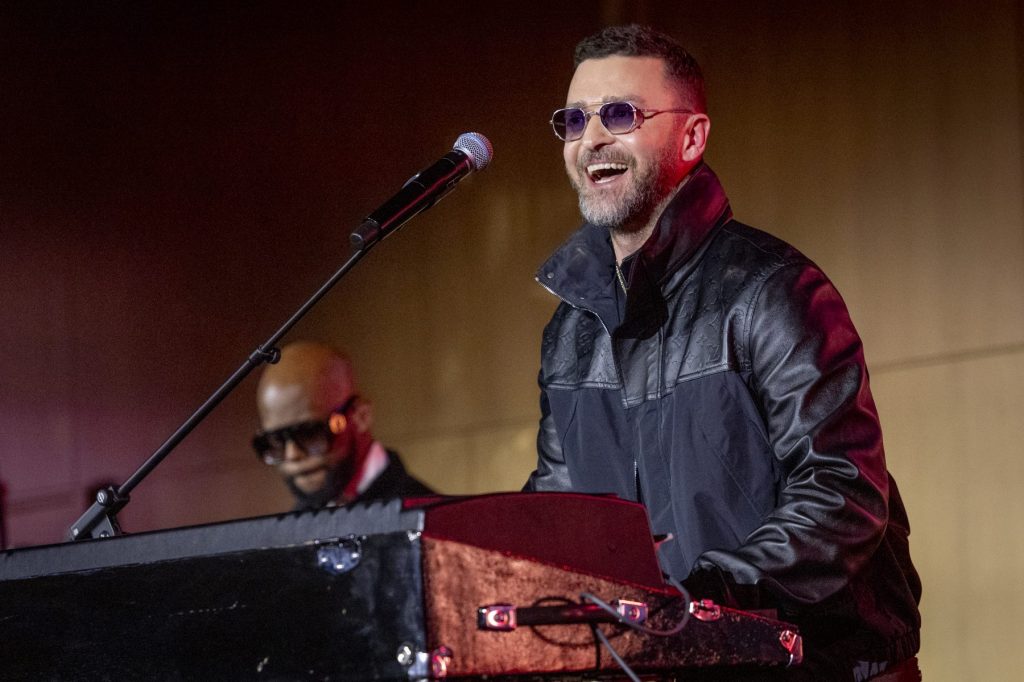 Justin Timberlake reacciona a la portada de Justin Bieber en Coachella