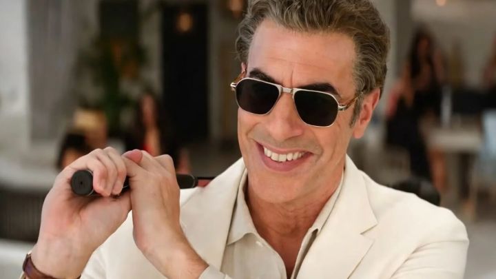 Mirá el trailer de Las damas primero, película de Sacha Baron Cohen