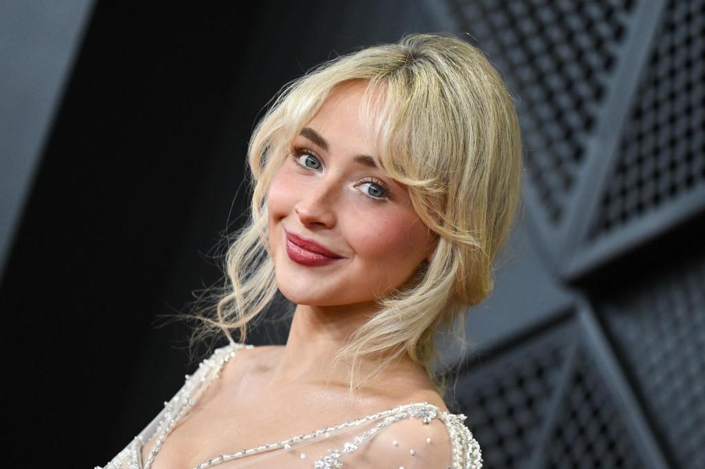 Avance del vídeo musical 'House Tour' de Sabrina Carpenter: Ver