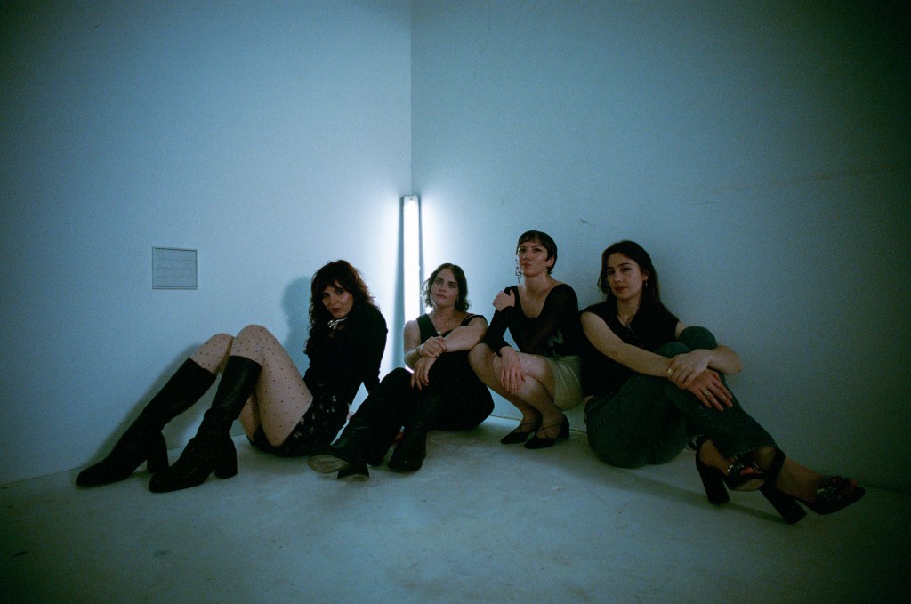 Signos de tipo de cuerpo con p(doom) Records de King Gizzard