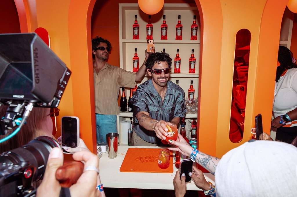 Aperol Day Club Sorpresa en Coachella 2026