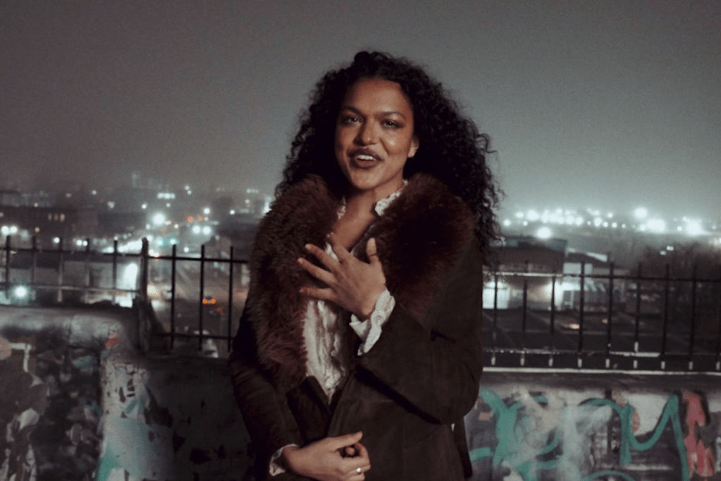 'Time' de Sofia D'Angelo votada como música nueva favorita esta semana