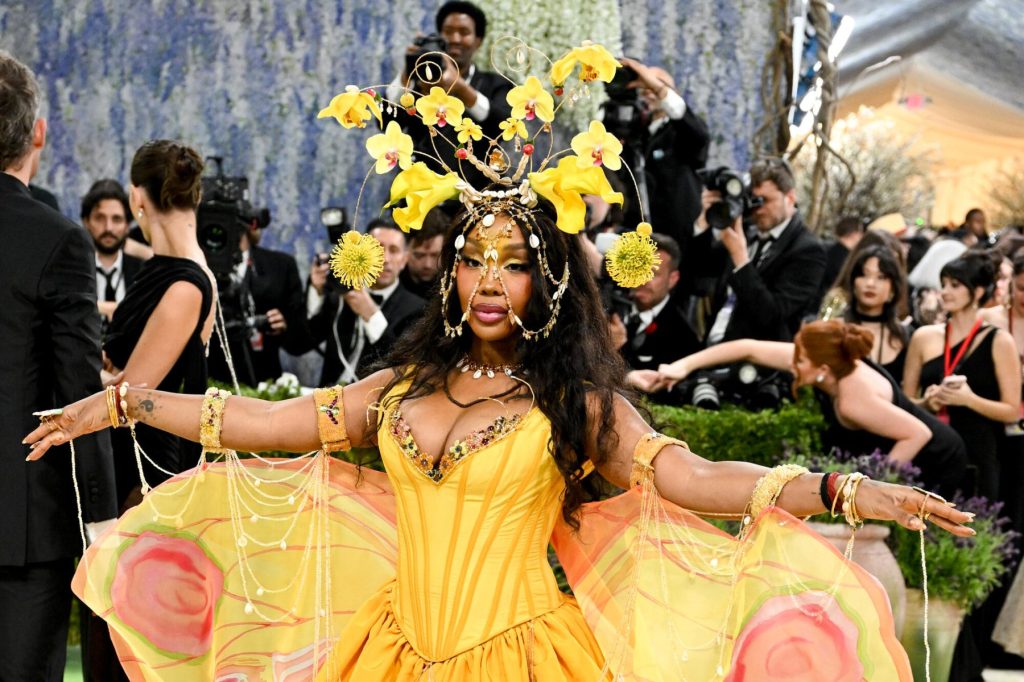 Vestido SZA Met Gala 2026 hecho de piezas compradas en eBay