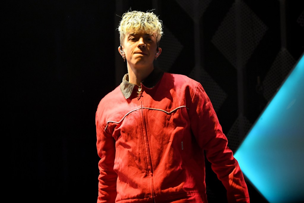 ¿Por qué no arrestamos al ex del cantante Jack Avery por un presunto complot de asesinato?