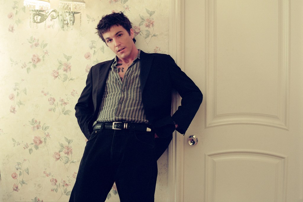Un modelo a seguir obtiene su primer éxito en el Hot 100 con el debut de 'High Hopes 3000'