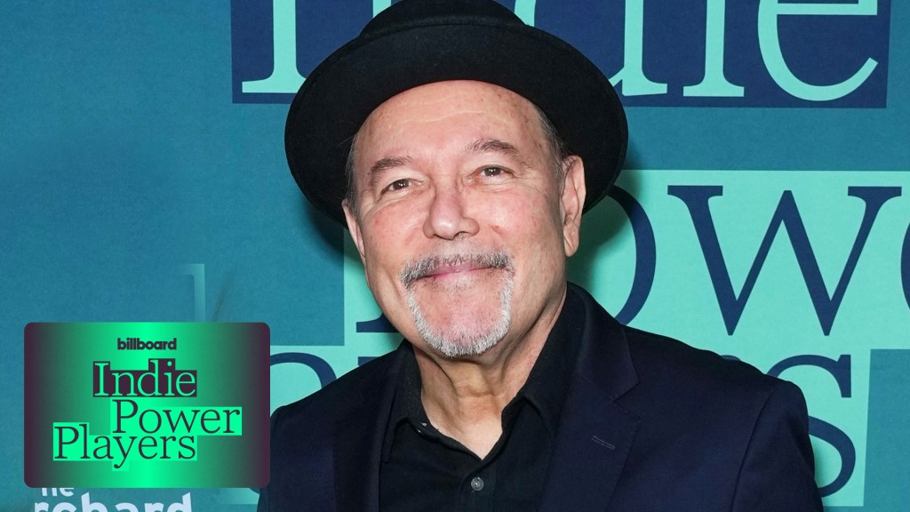 Rubén Blades acepta el premio a la trayectoria de Leila Cobo | Jugadores de poder independientes 2026