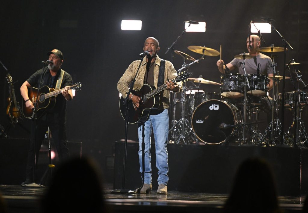 Darius Rucker está considerando retirarse de las giras en dos años