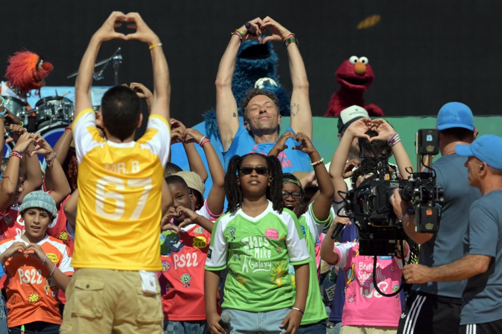 'We Dance' de Coldplay cierra el espectáculo de medio tiempo del Mundial 2026
